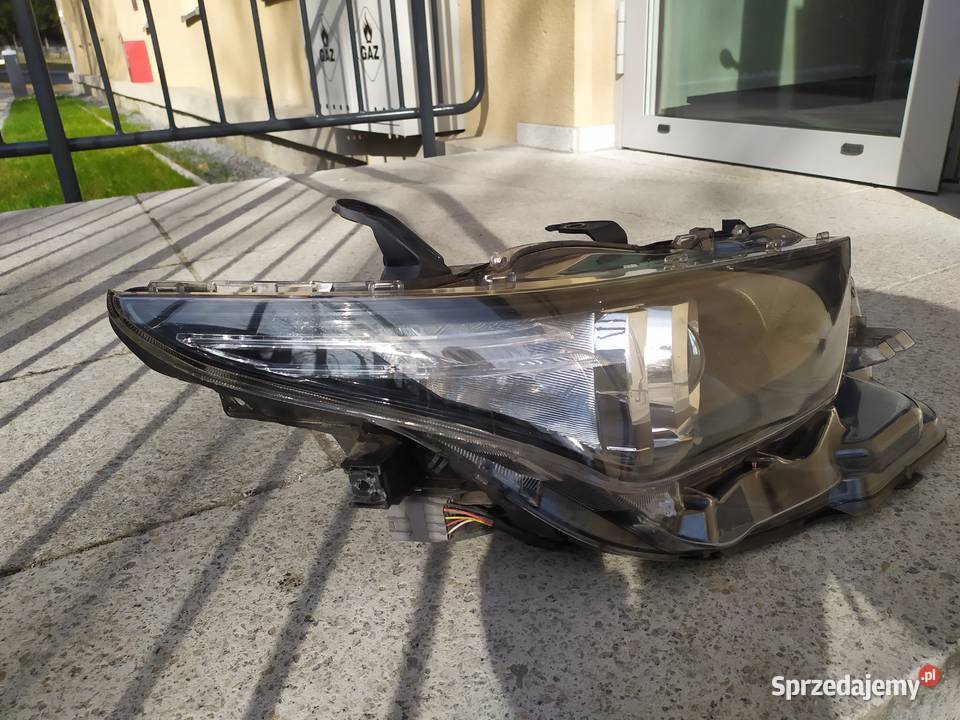 Reflektor przedni Toyota Auris 2 śląskie Ornontowice sprzedam