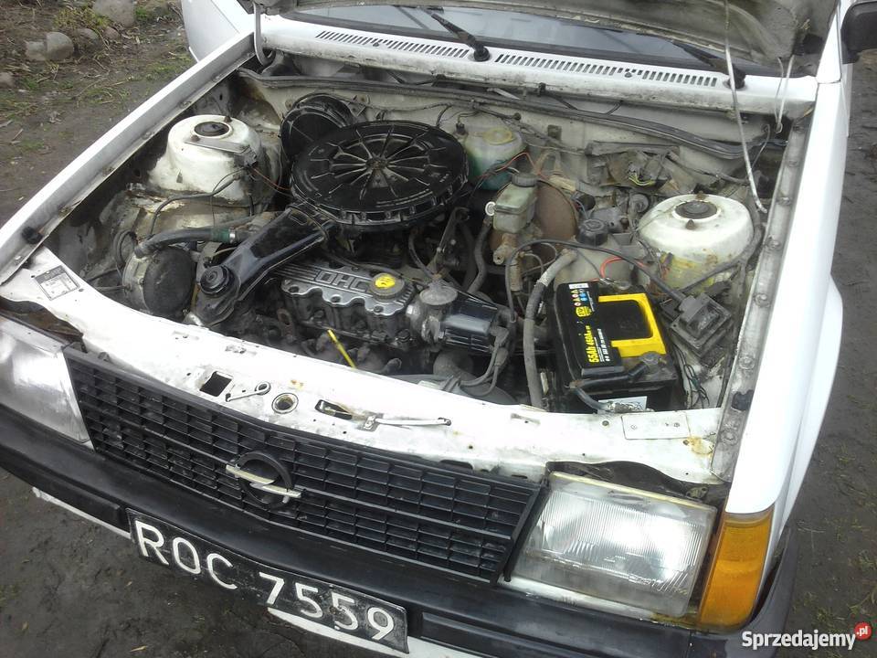 Opel Kadett 13 S unikat pierwszego właściciela centralny zamek Radom