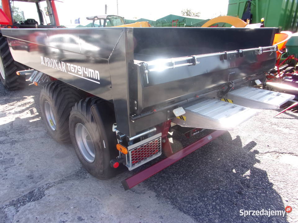 Przyczepa budowlana z najazdami resor T6794MN łódzkie Opoczno