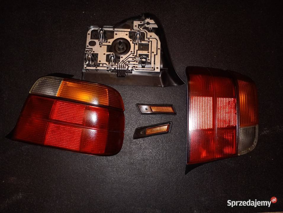 Lampy tylnekierunkowskazy bmw e36 compact oryg Lampy tylne