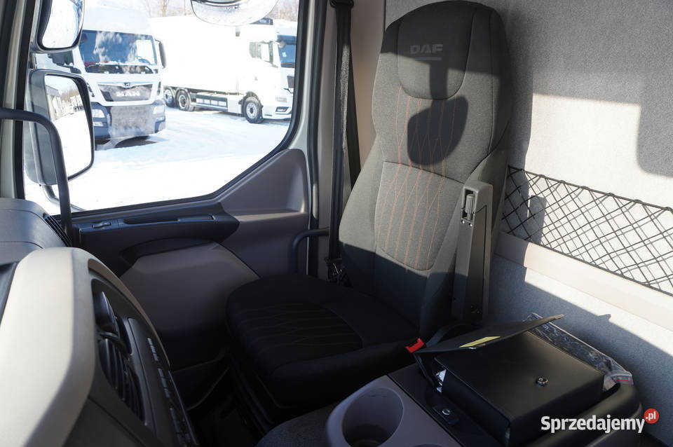 DAF LF 12210 kontener 18 palet z windą 50 Kraków