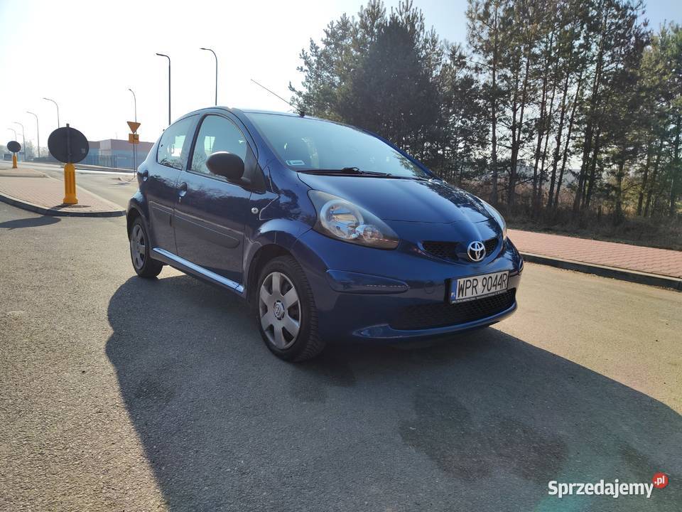 Toyota Aygo 10 Benzyna 68 5 Drzwi Klima Aygo Ostrowiec Świętokrzyski sprzedam