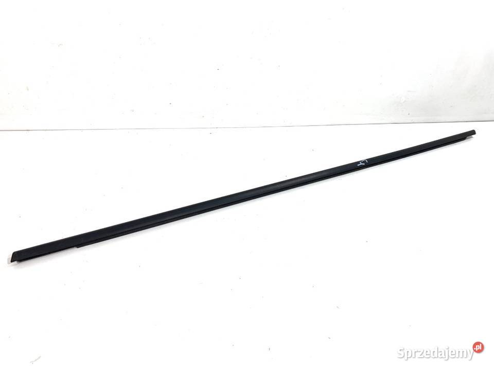 LISTWA ZGARNIAJĄCA TYŁ LEWY BMW F30 sprzedam