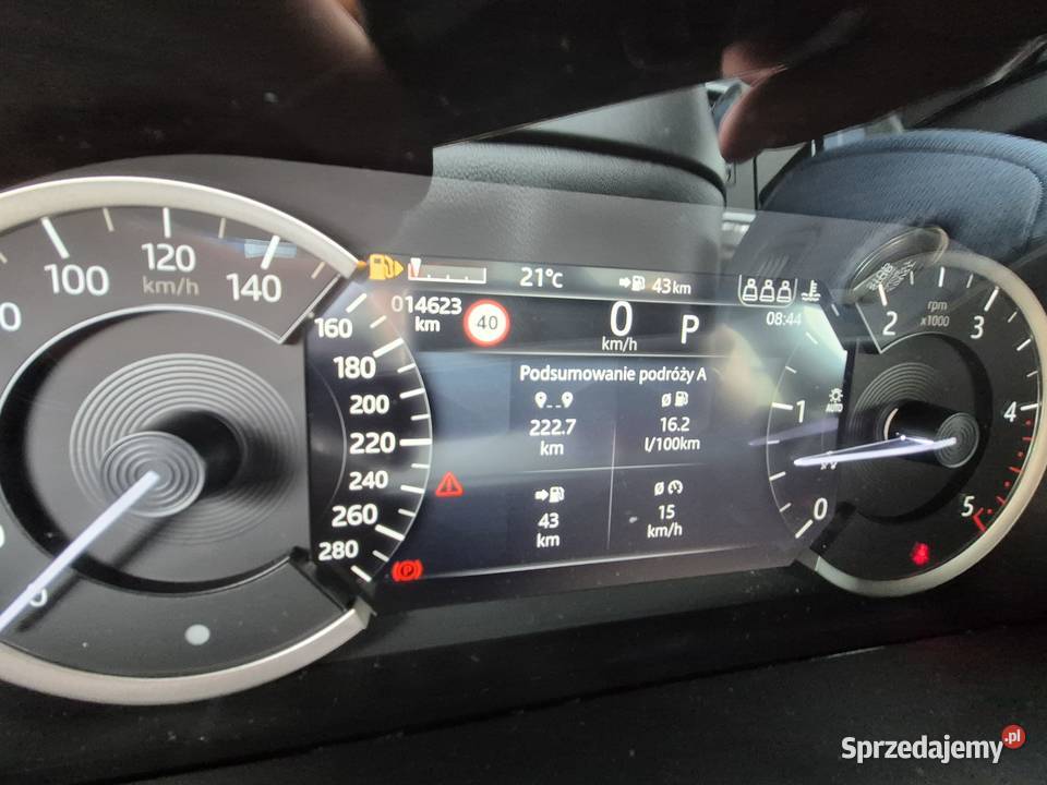 Syndyk sprzeda Range Rover Velar 30 Diesel MHEV 15000km mazowieckie sprzedam