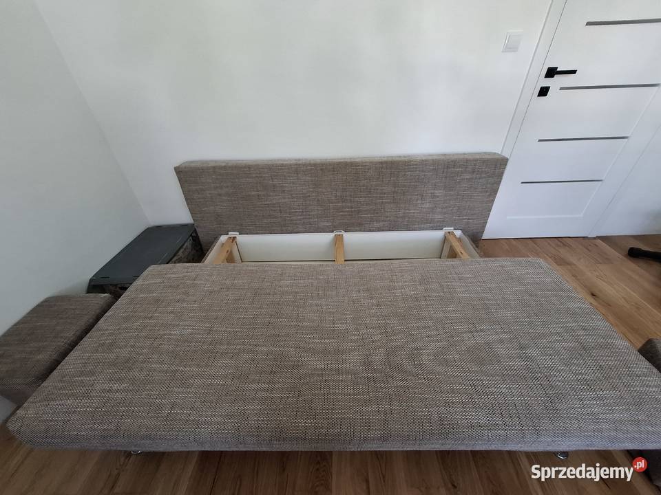 Kanapa rozkładana 2 pufy Dominowo