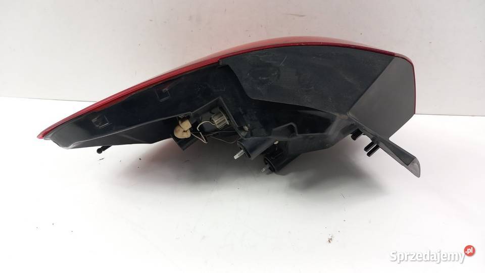 OPEL ASTRA J KOMBI LAMPA TYŁ PRAWA Zbierkowo