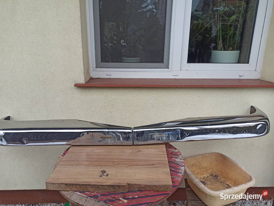 Zderzak przód mercedes w110 skrzydlak mazowieckie Jabłonna