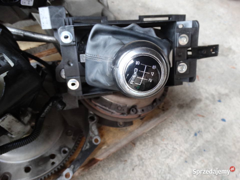 AUDI A4 B8 LIFT 20 TDI 1215 PRZEKŁADKA SKRZYNI Z Łosieniec