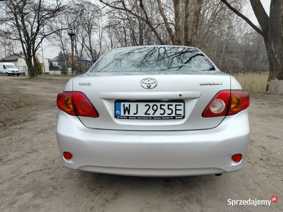 Toyota Corolla 16 132 2010 r II właściciel 1598cm3