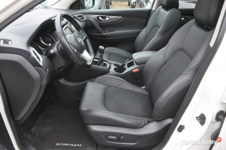 Nissan Qashqai 13T 140 Full LED Panorama Kamera