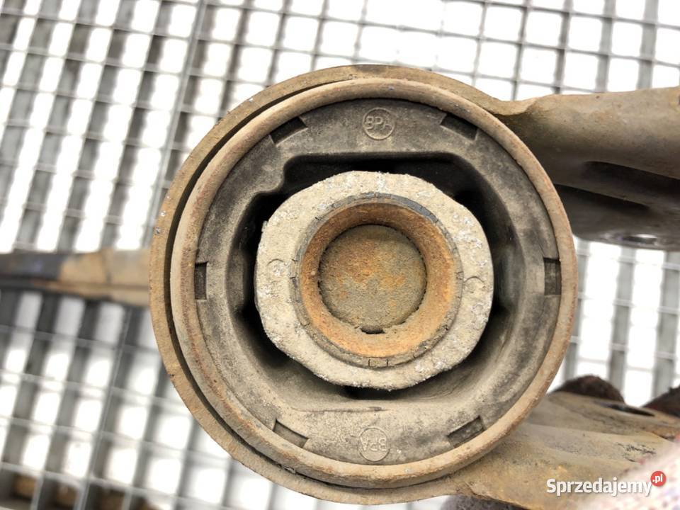 WAHACZ LEWY PRZÓD FORD FOCUS III Hatchback podkarpackie