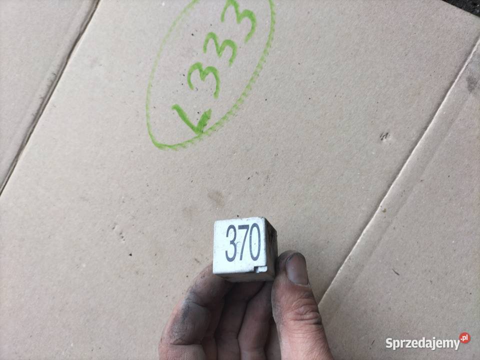 PRZEKAŹNIK AUDI SEAT SKODA VW 370 8D0951253 osobowe Kamień-Kolonia sprzedam