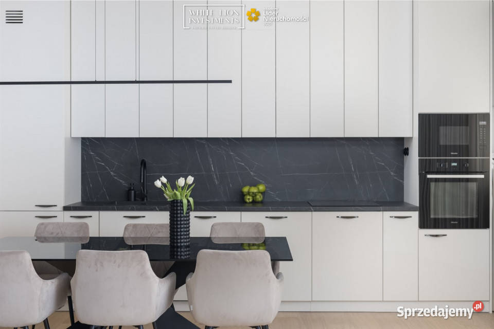 sprzedaży mieszkania Warszawa 7852m2 3 pokoje