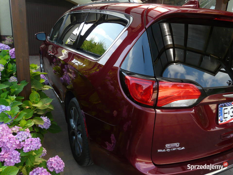Chrysler Pacyfica Limited pełny 2017r 105165 Wieruszów sprzedam