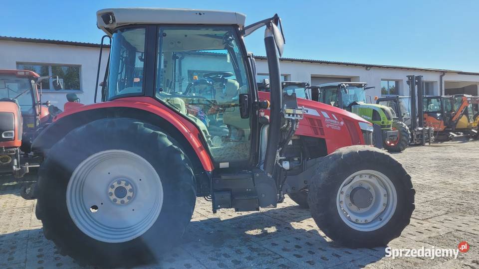 Massey Ferguson 5611 traktor Massey Ferguson Rolnictwo Zaklików