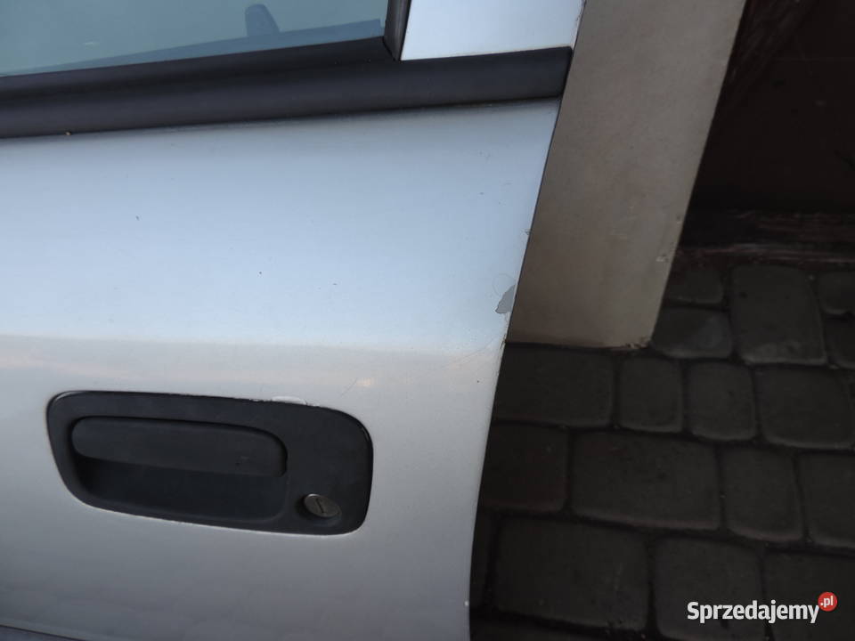 Drzwi lewy przód Astra 2 sedan kolor z147 osobowe małopolskie Nowy Sącz