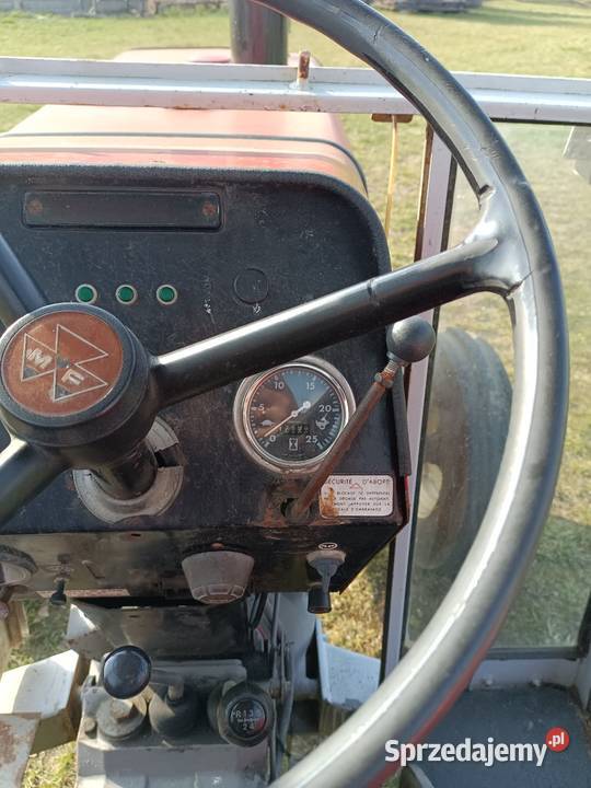 Ciągnik rolniczy Massey Ferguson Pionki