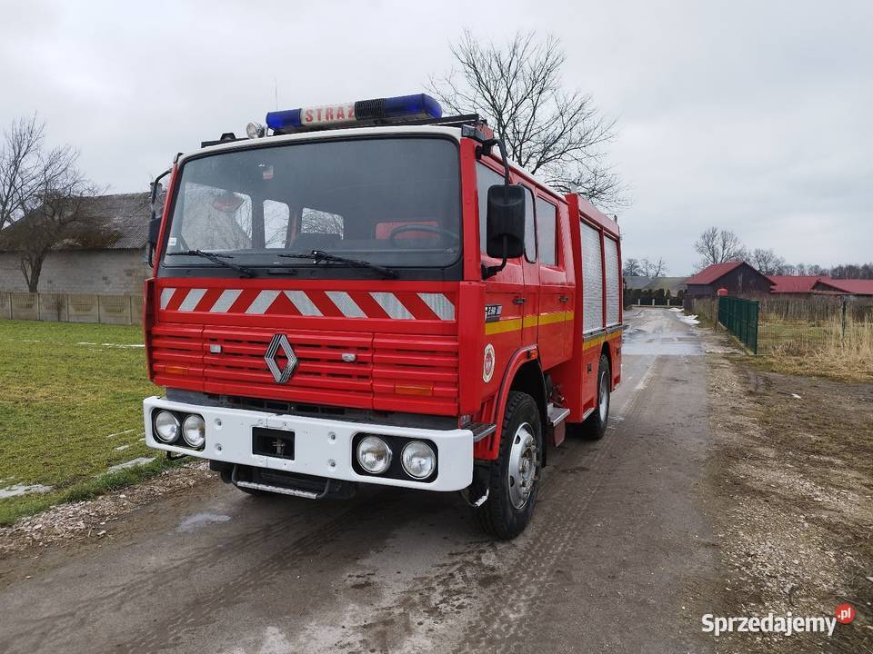 Samochód specjalny Pożarniczy Renault G230 kupiony w Polsce