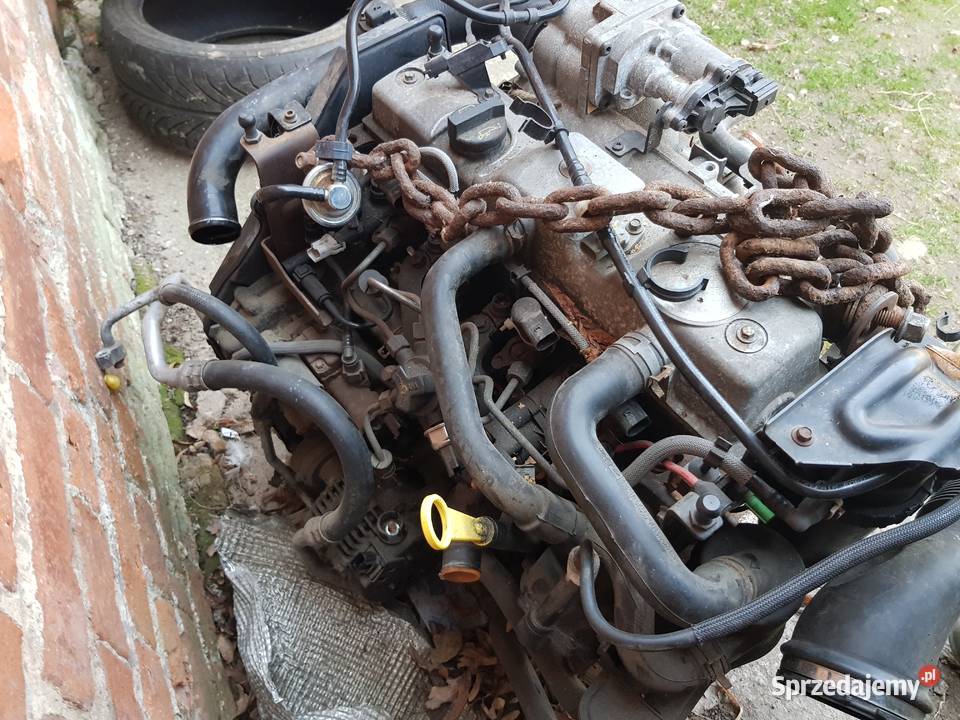 Ford Focus mk2 kombi maska drzwi zderzaki Byczyna