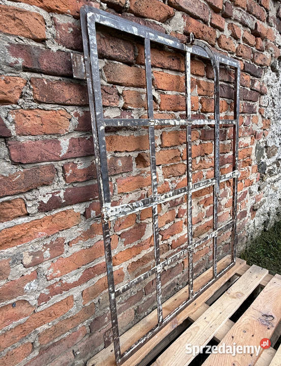 PIĘKNE STARE OKNO METALOWE 132 X 102 UCHYLNE Antyki Bielawa