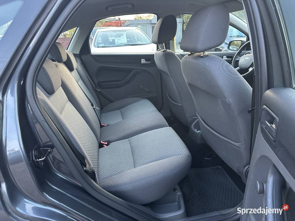 Ford Focus 16 benz 100I rej 2006 szary Warszawa sprzedam