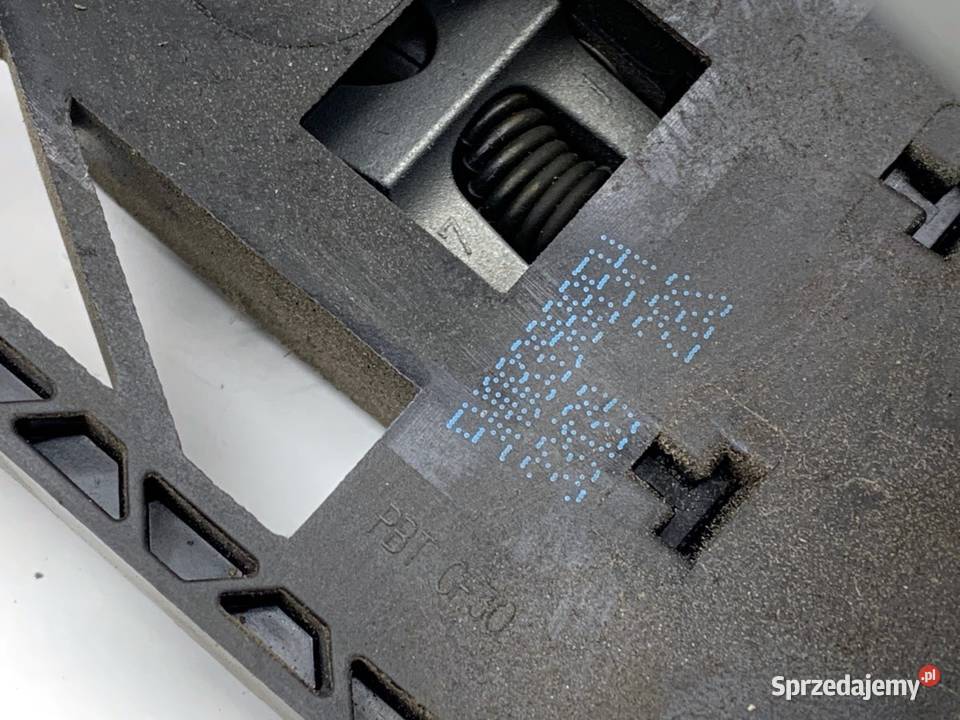 KLAMKA ZEWNĘTRZNA PRAWY TYŁ VW TROC Crossover