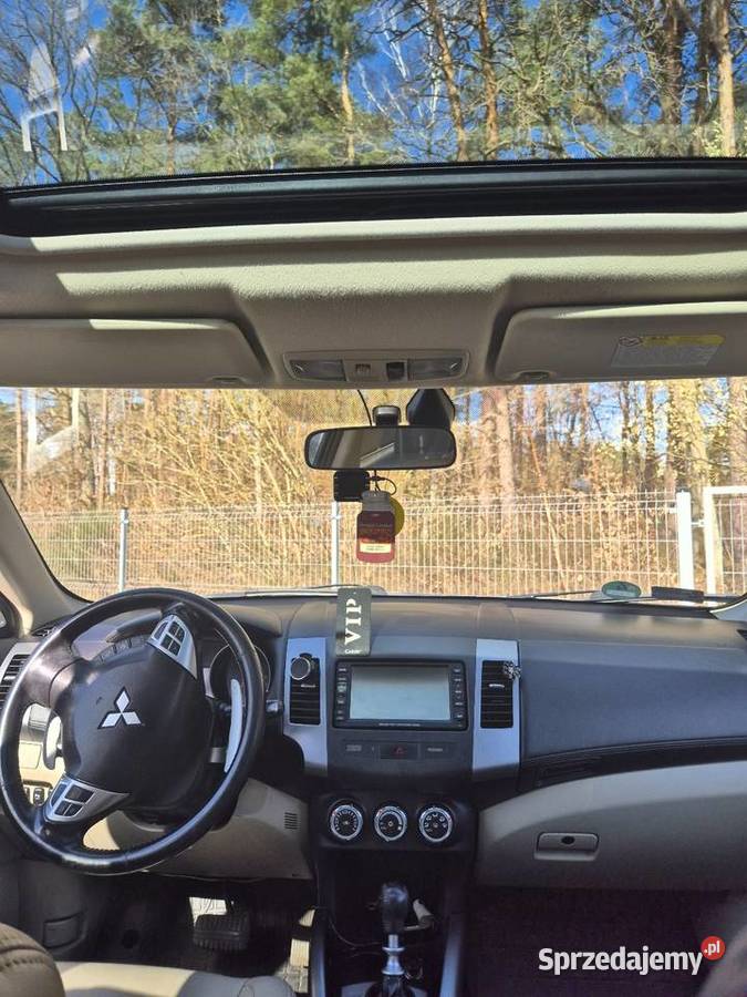 Mitsubishi Outlander 22 DiD 156 super stan Nowogard