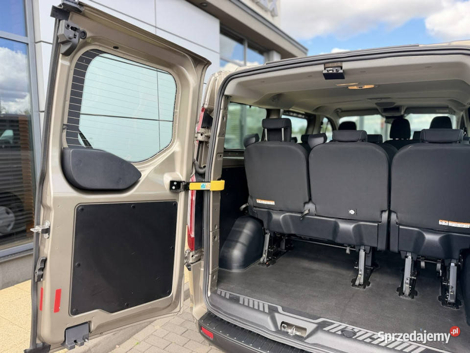 Ford Tourneo Custom 20TDCI 130 L1 9osobowy Radom