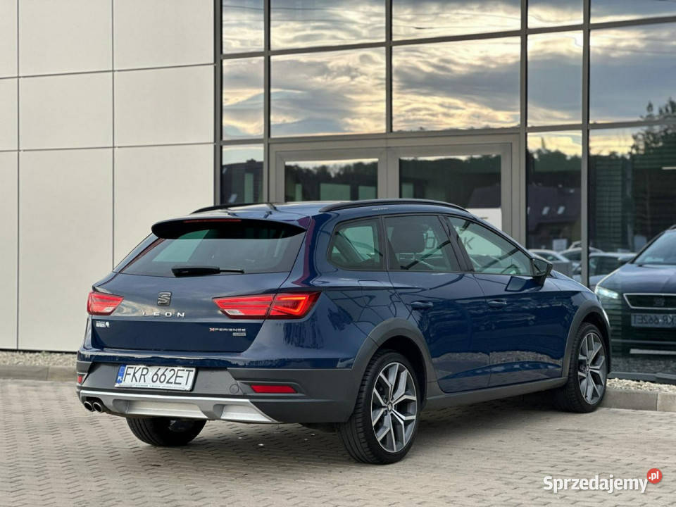 Seat Leon FullLED Panorama Kamera Łopatki 1968cm3 sprzedam