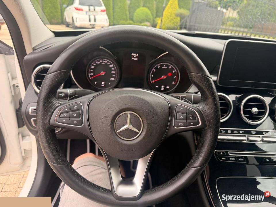 MercedesBenz Klasa C 200 9GTRONIC Exclusive 20 4/5 Krotoszyn