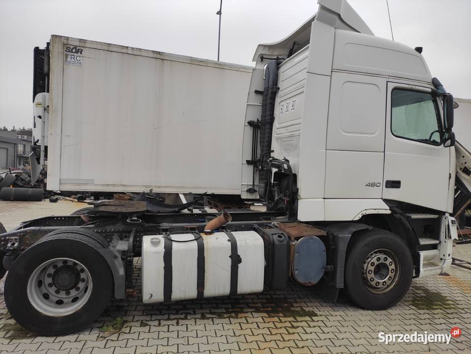 Syndyk sprzeda ciągnik siodłowy VOLVO FH 1KM sprzedam