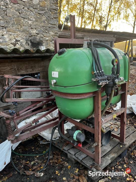 Opryskiwacz zawieszany 300 l nieuszkodzony Janowice Poduszowskie
