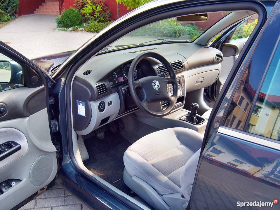 VOLKSWAGEN VW PASSAT B5 FL LIFTINGU 23 V5 światła przeciwmgłowe Gdynia