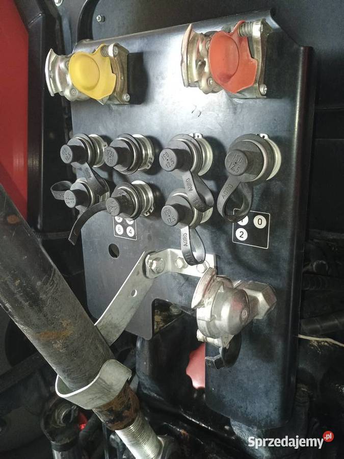 Sprzedam ciągnik rolniczy ZETOR FORTERRA 130 16 Amortyzacja kabiny Białowody