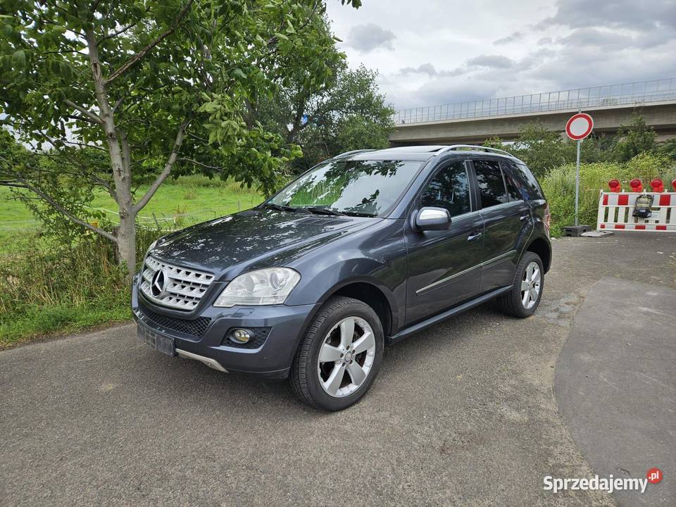 Zadbany i bogato wyposażony Mercedes ML 350 W164 ASR (kontrola trakcji)