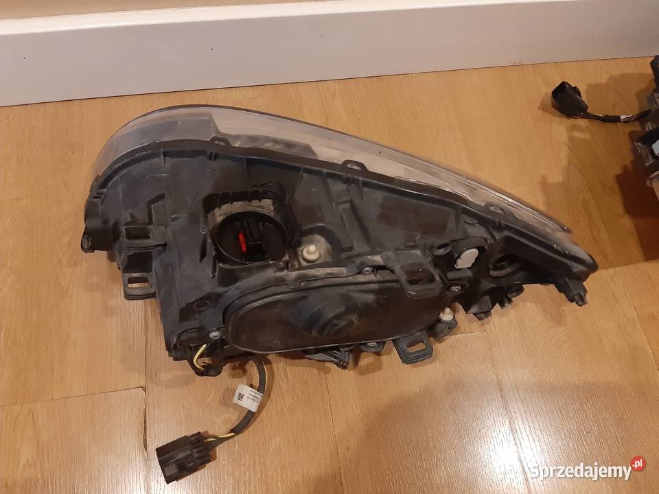 volvo s60 ii v60 lampa prawa lewa lift przednia świętokrzyskie Busko-Zdrój sprzedam