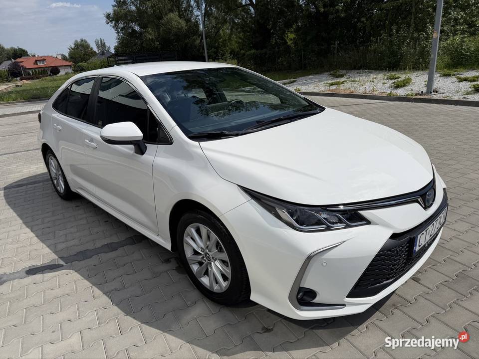 Toyota corolla sedan gwarancja fabryczna 28000km Corolla Toruń