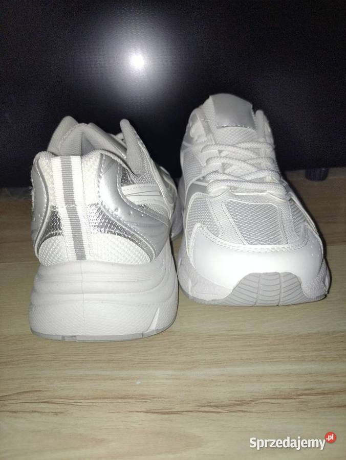 Białe sneakersy damskie nowe r 40 25cm Obuwie sportowe Obuwie Kraków