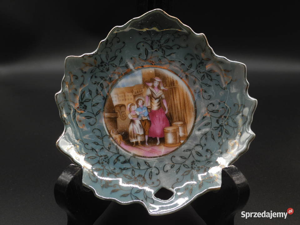 Porcelanowy talerzykpaterka scenka rodzajowa sprzedam
