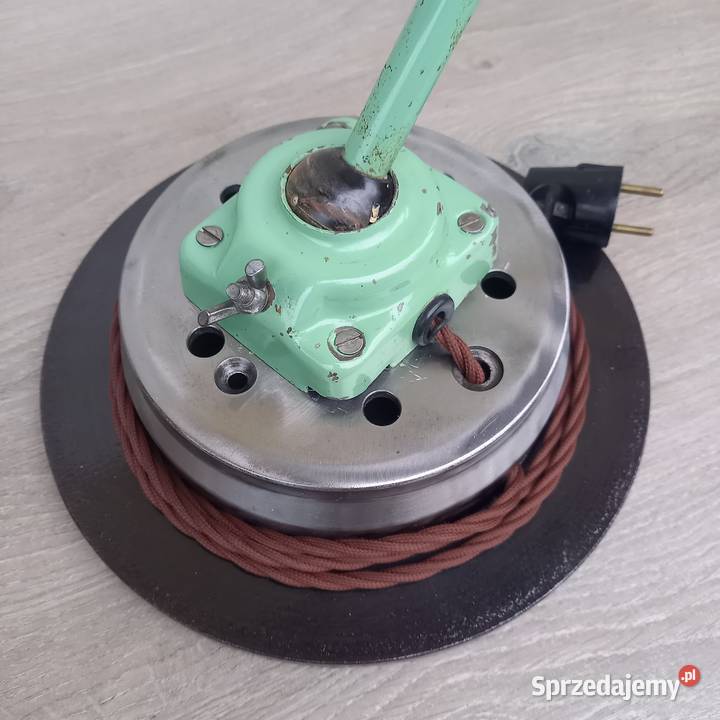 Zielona lampa warsztatowa lampa lata 60te PRL Warszawa sprzedam