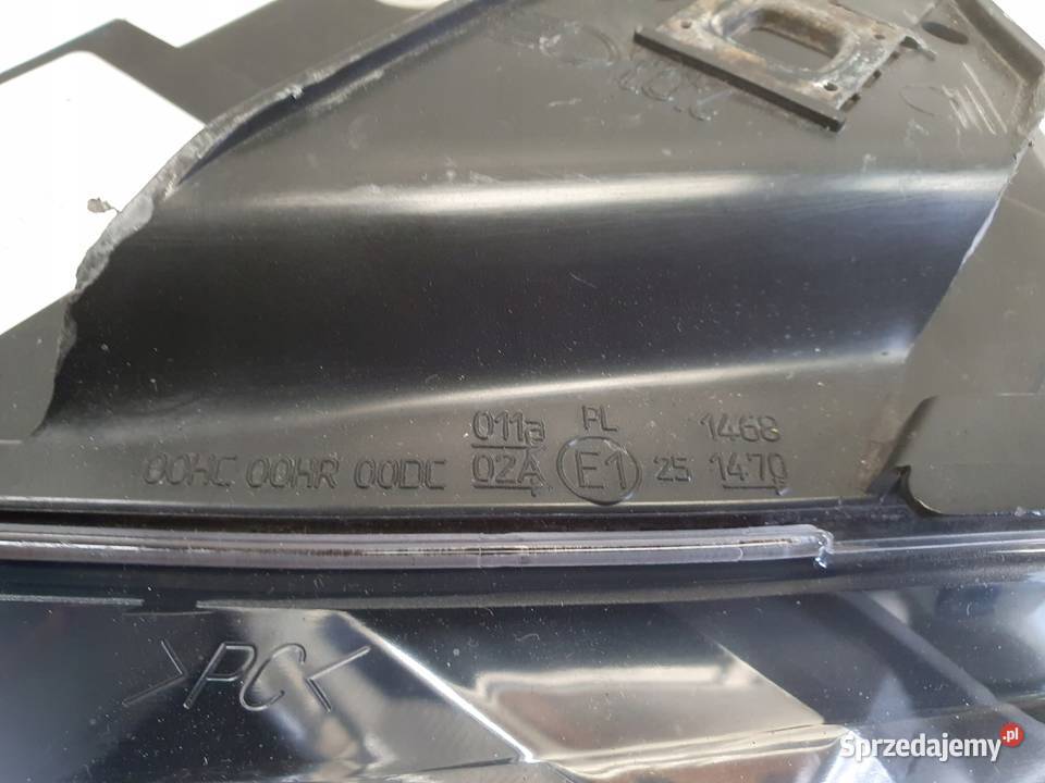 LAMPA LEWA Audi A3 II 8P lewy przód przednia Chełm