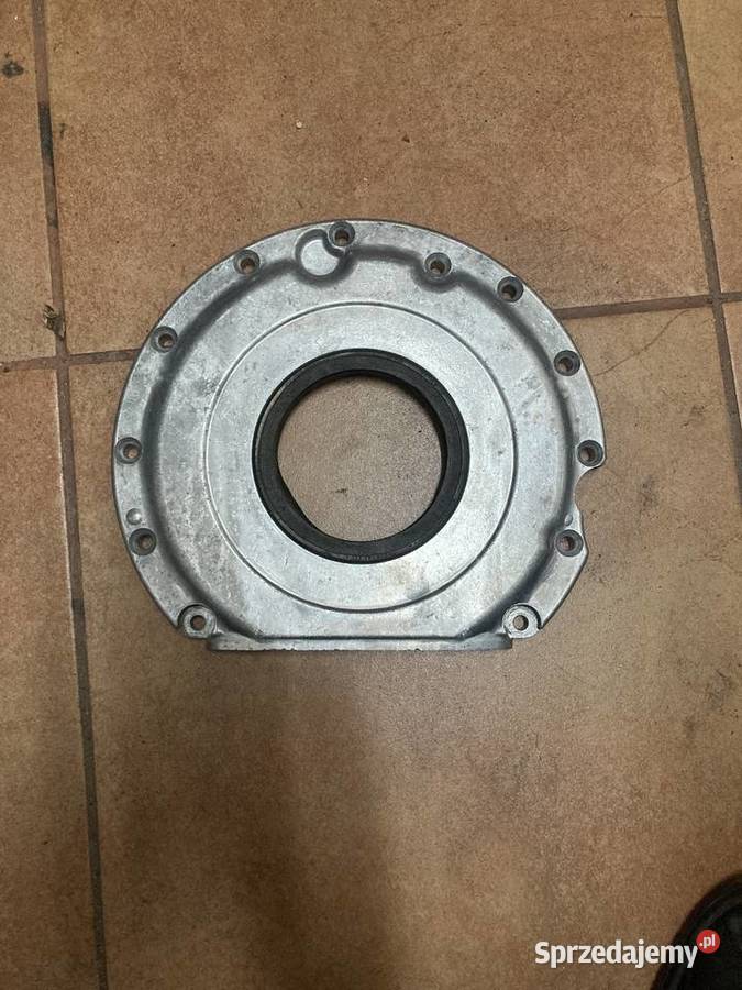 OBUDOWA WAŁU A8 D2 077103173E