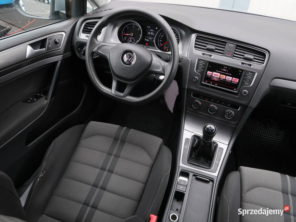 VW Golf 16 TDI podgrzewane fotele Lublin sprzedam