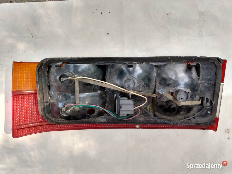 Lampy tylne lewe i prawa FIAT 127 sprzedam