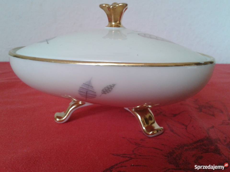 Bomboniera cukiernicaporcelana Efchenbach Ropa