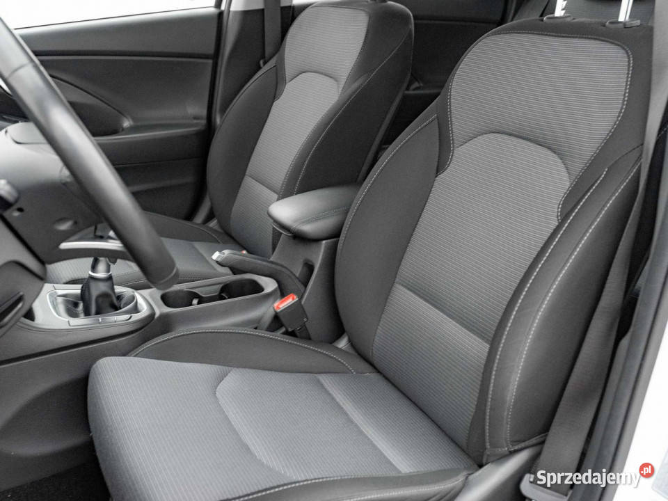 Hyundai i30 GD8G67710 TGDI Modern Czpark Klima światła do jazdy dziennej Gdańsk