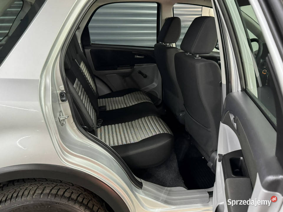 Suzuki SX4 4x4 Nowy 50tyśkm Oryginał Zero małopolskie Chechło