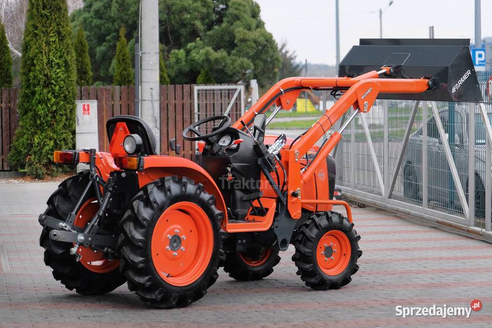 Kubota A211N Neo Star 4x4 21 ładowacz czołowy Napęd 4x4 Tajęcina