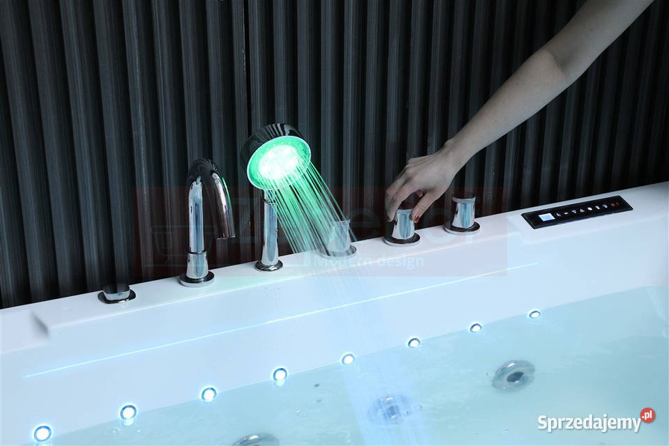 Wanna z hydromasażem BC638B prostokątna Grabówka