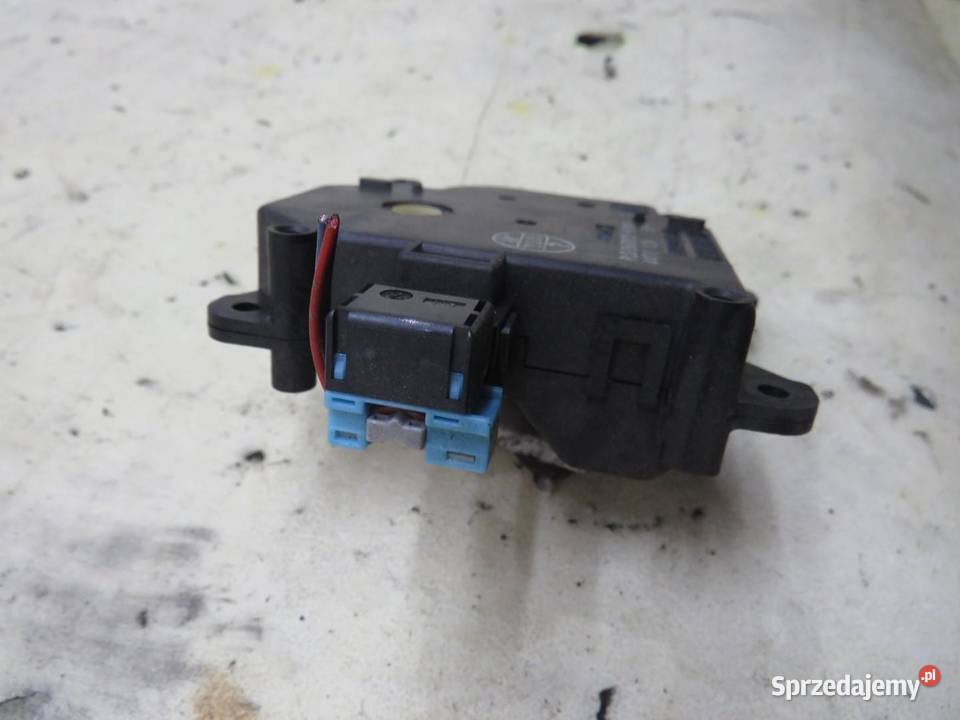 SILNICZEK NAGRZEWNICY PRIUS 3 III 638000181